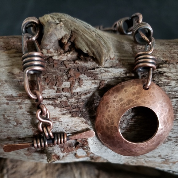 Handcrafted solid copper link bracelet. - Picture 2 of 3